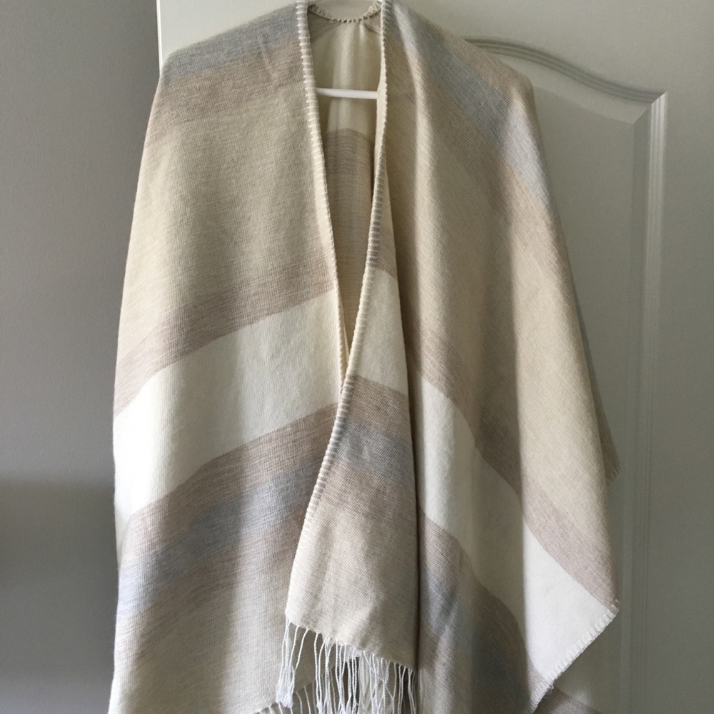 NWT Limited brand poncho sweater